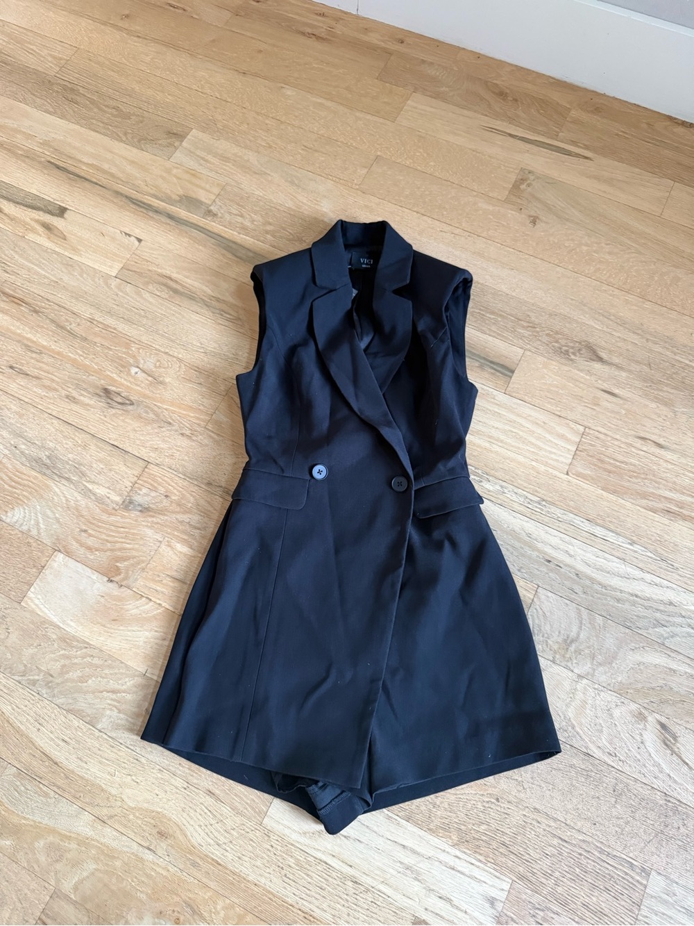 VICI Collection Rylee Double Breasted Romper Small - Picture 6 of 10